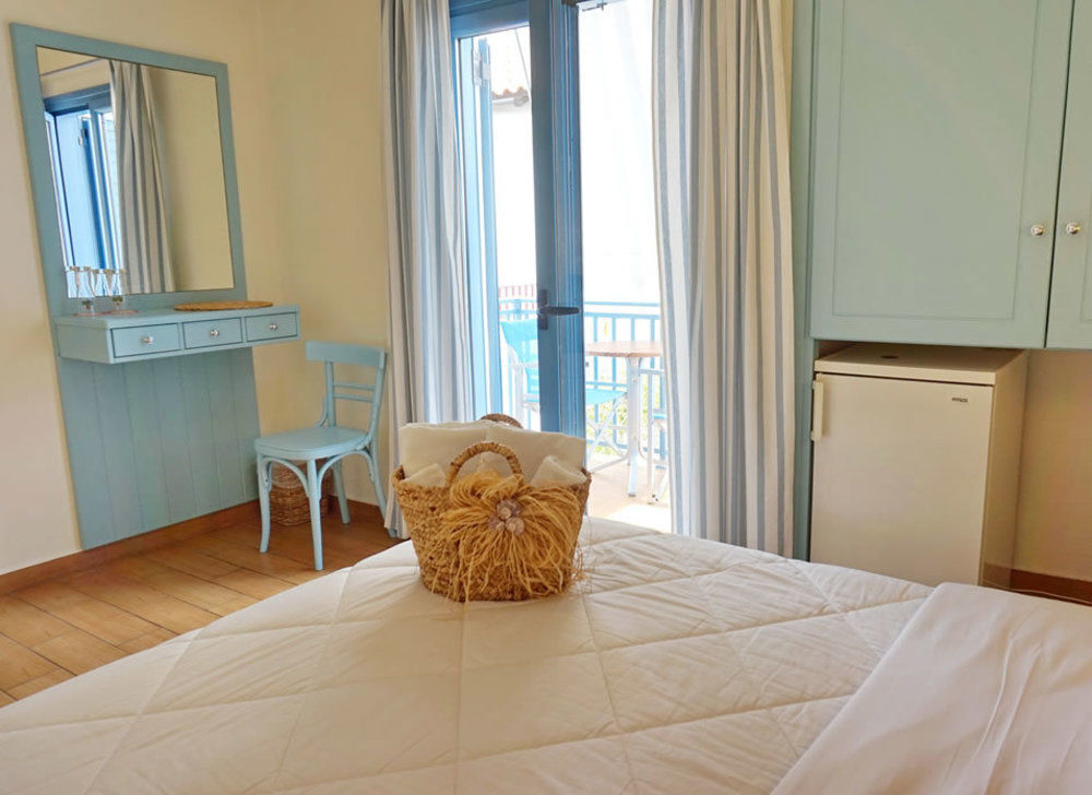 Saronis Hotel Agistri - Adults Only Skala  Exterior photo